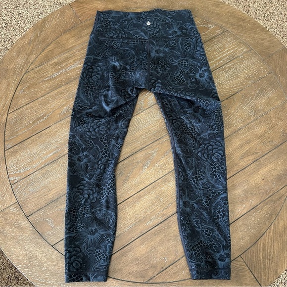 Lululemon Wunder Under Hi-Rise 7/8 Tight | Size 8 - Picture 5 of 10